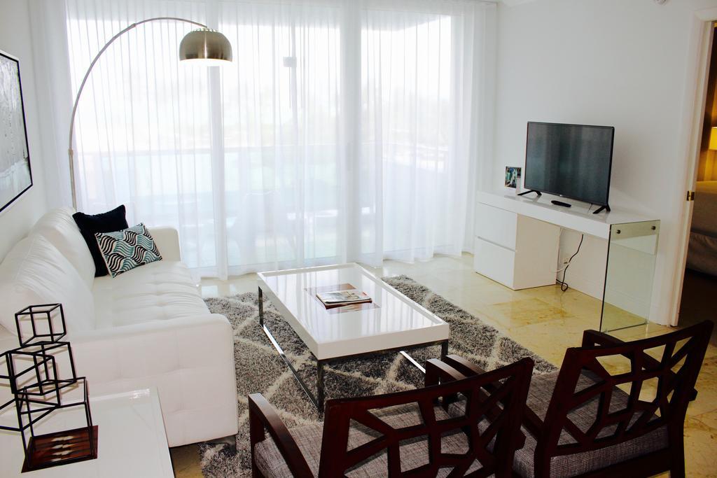 Oceanfront Contemporary Suites Miami Beach Zimmer foto